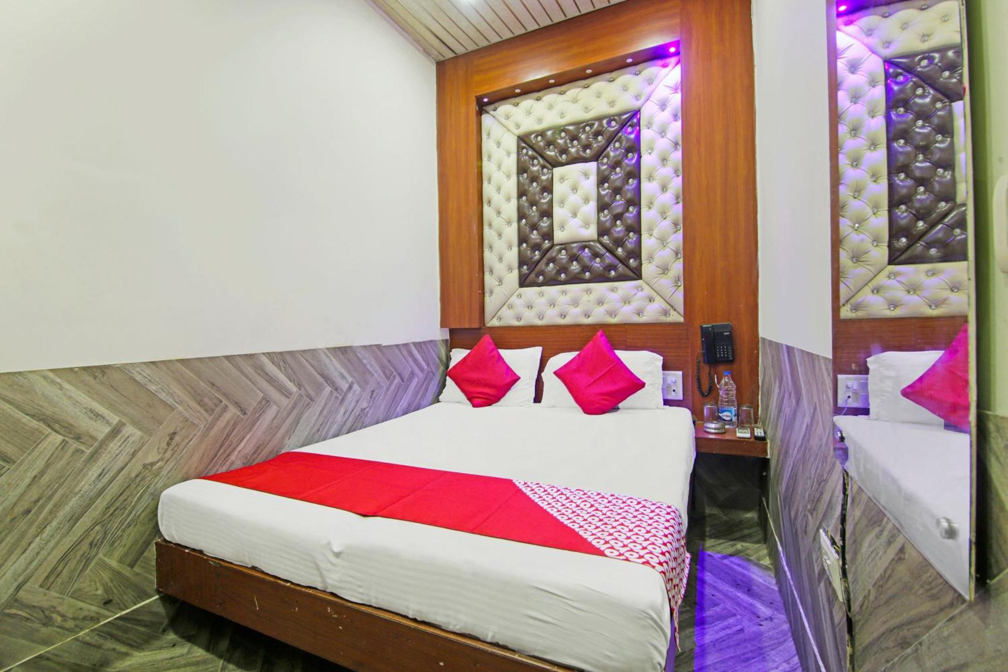 O Pink Palace Hotel