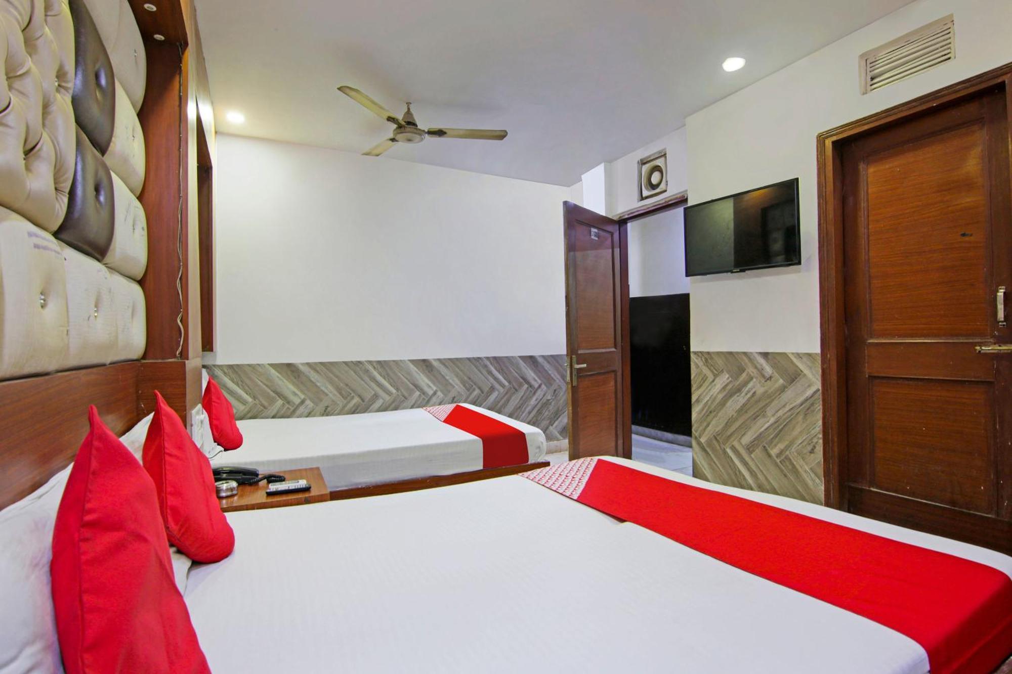 Hotel O Pink Palace New Delhi